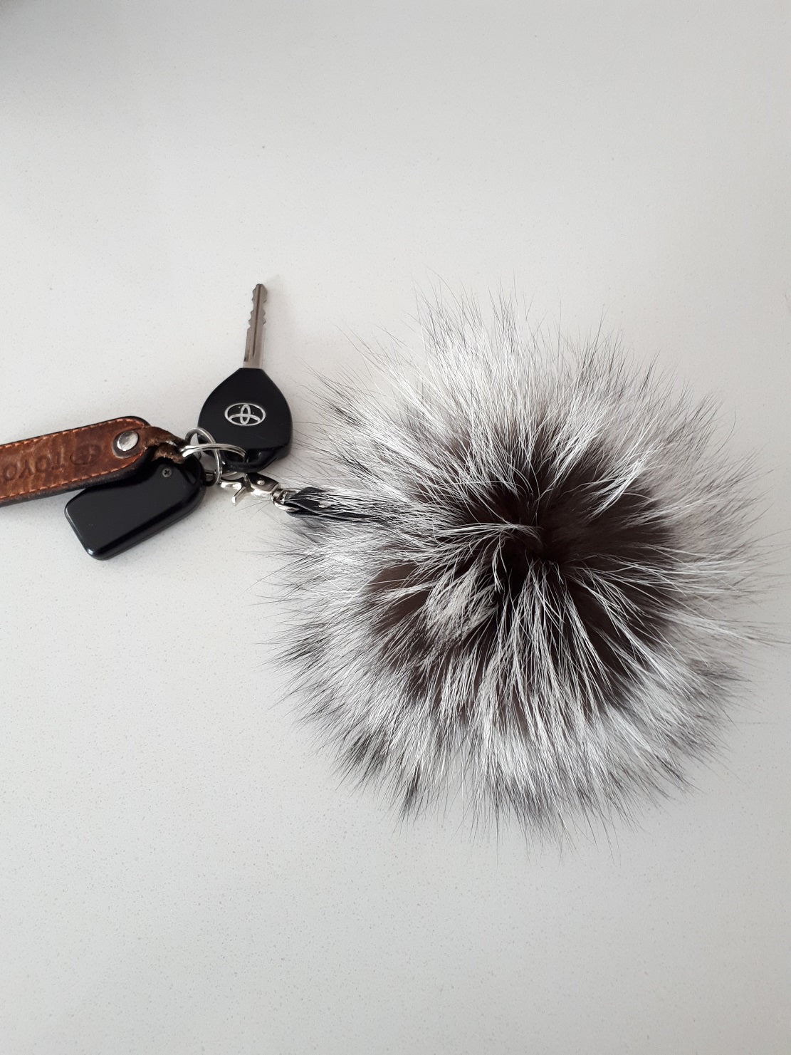 SILVER FOX FUR pompom keychain with genuine leather strap. Real fluffy fur pompom keyring.