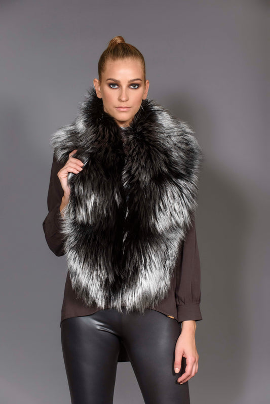 Exclusive Silver Metallic SAGA Fox collar