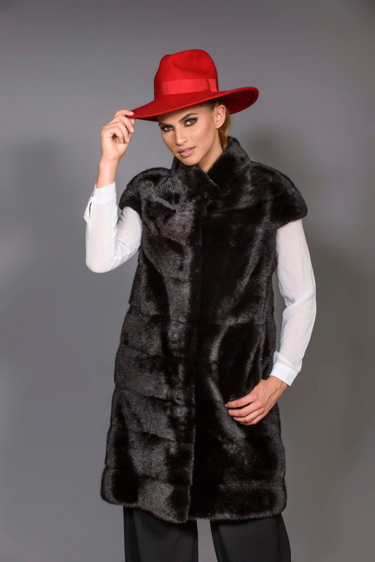 SAGA ROYAL long vest with pelts across diagonally arranged