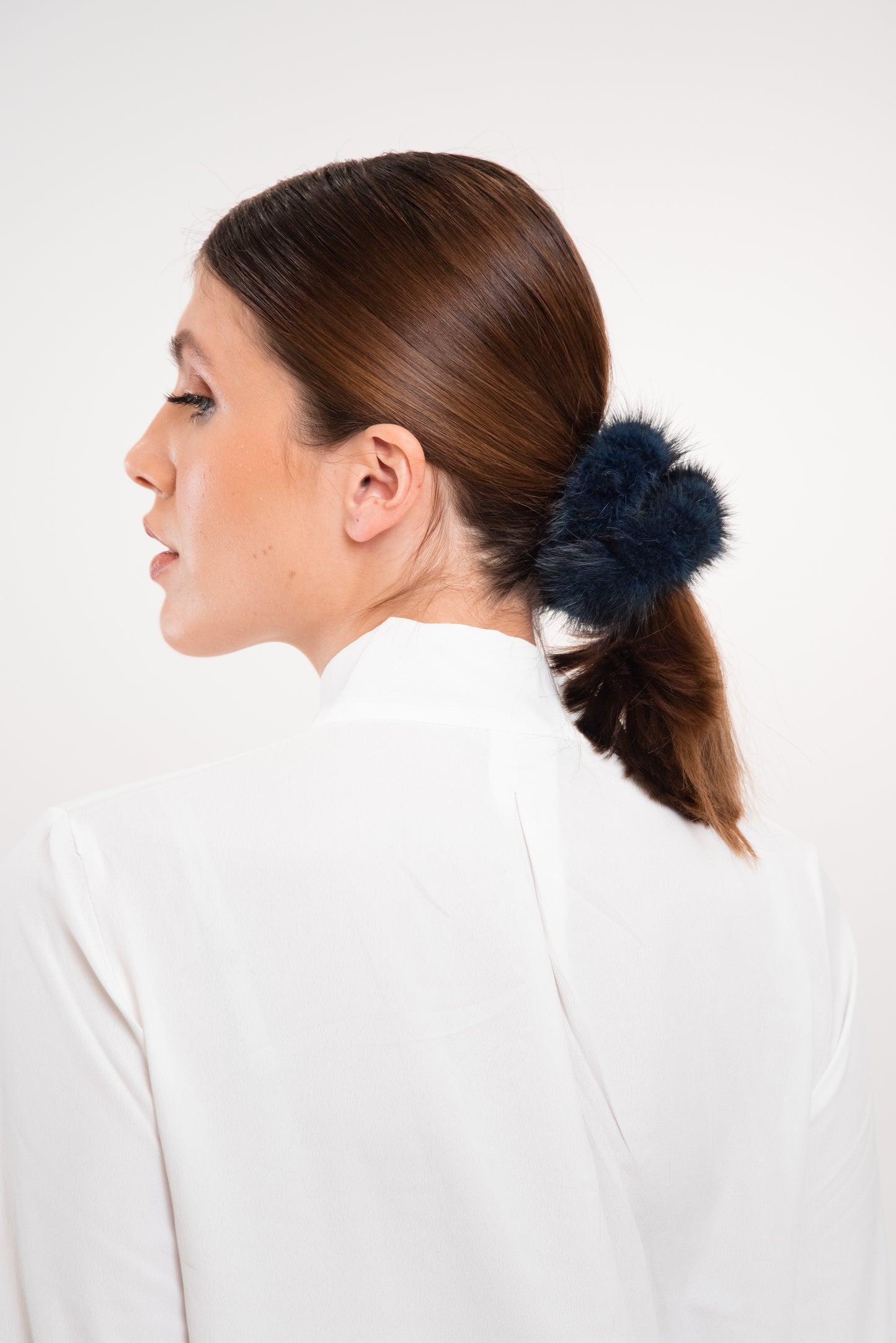 Μπλε Γούνινο Λαστιχάκι για τα Μαλλιά