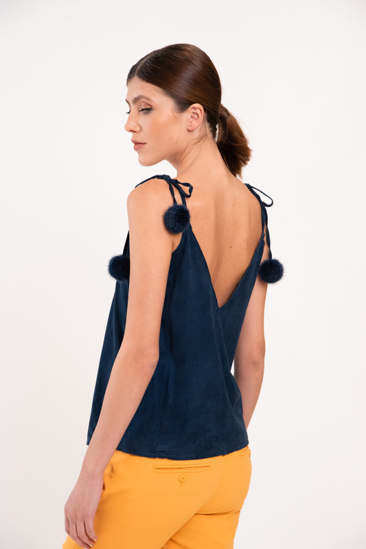 TOPSHE - Σουέτ Τοπ με Ανοιχτή Πλάτη και Γούνινα Πομπομ.