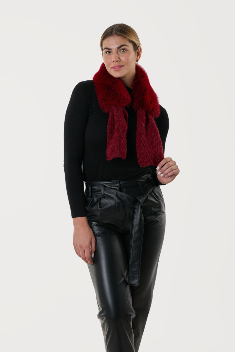 Μπορντό Γούνινος γιακά με Χειροποίητο Πλεκτό στυλ Γραβατα- Κασκόλ