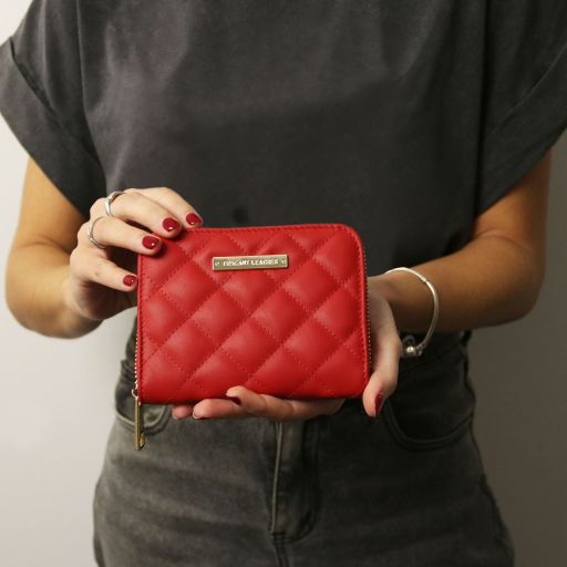 Teti - Women's soft  qulited leather wallet